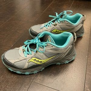 Women’s Hiking Shoes